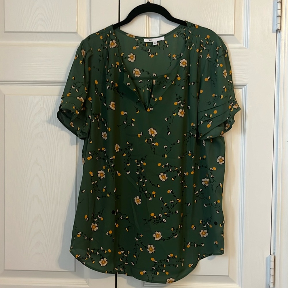 DR2 Green and Yellow Floral Flowy Top size XL